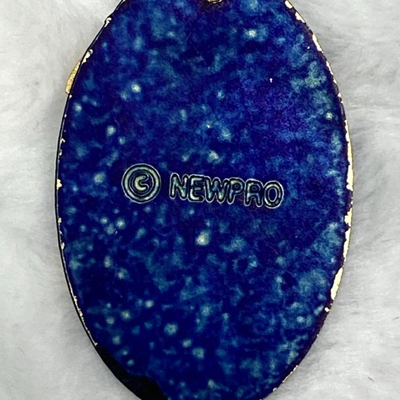 VIntage Newpro Turtle Earrings - Picture 6 of 6